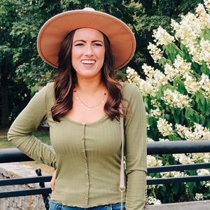 Olive Cropped Long Sleeve Top